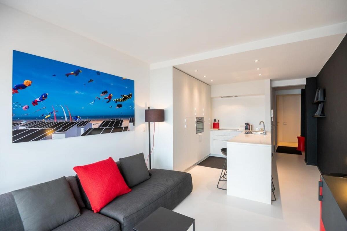 Eliza - Luxurious Apartment With Stunning Sea Views Οστένδη Εξωτερικό φωτογραφία
