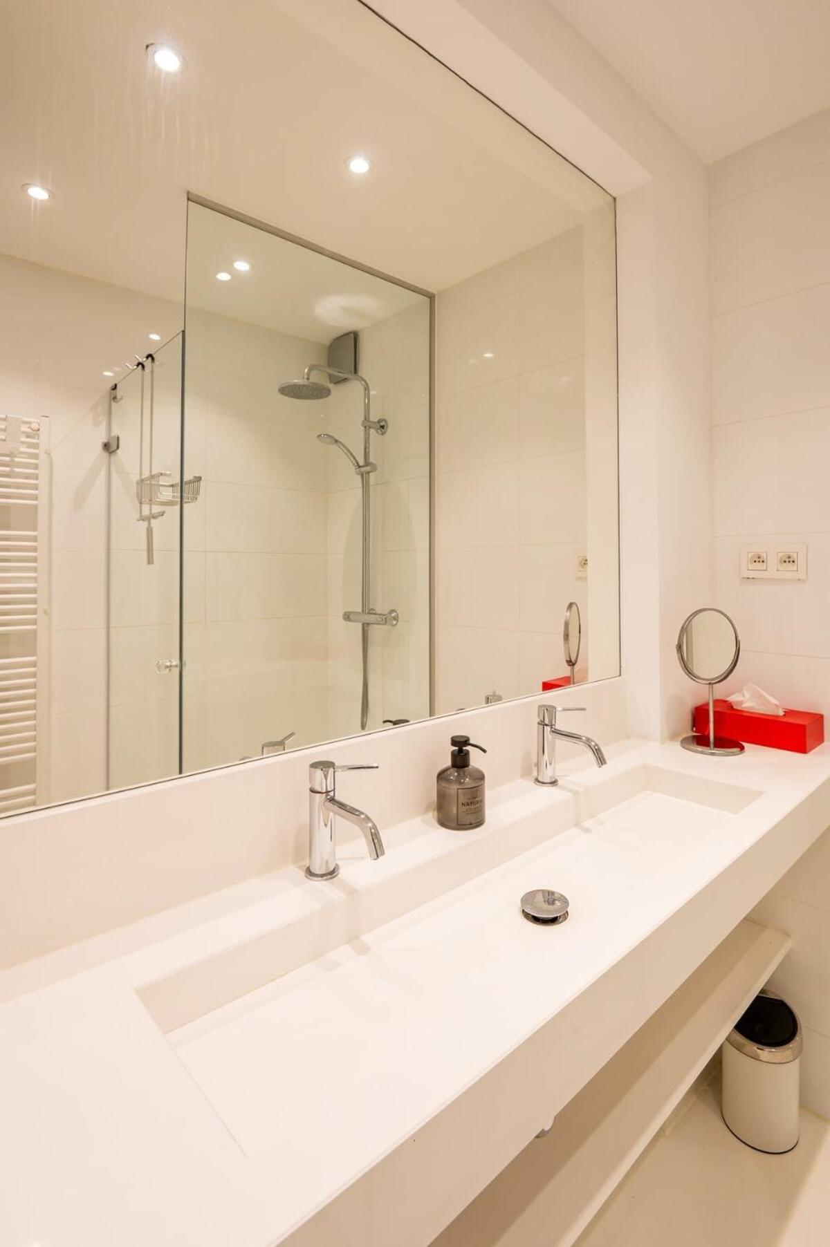 Eliza - Luxurious Apartment With Stunning Sea Views Οστένδη Εξωτερικό φωτογραφία